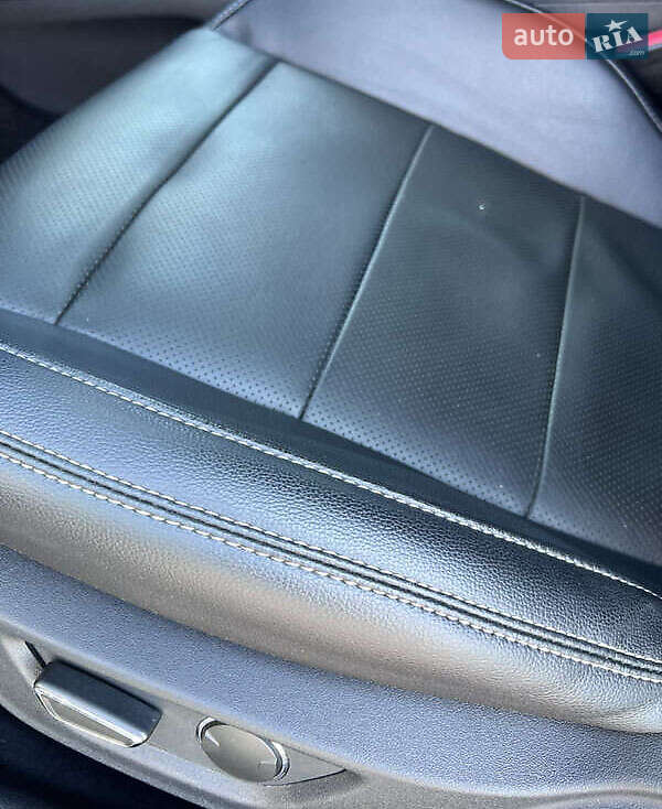 Купе Ford Mustang 2016 в Львові