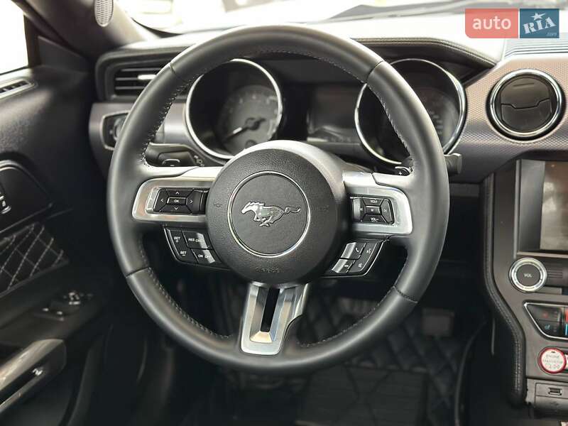 Купе Ford Mustang 2015 в Львові фото 12 Купе Ford Mustang 2015 в Львові