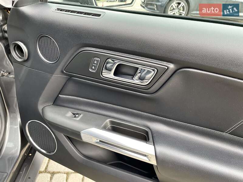 Купе Ford Mustang 2016 в Львові