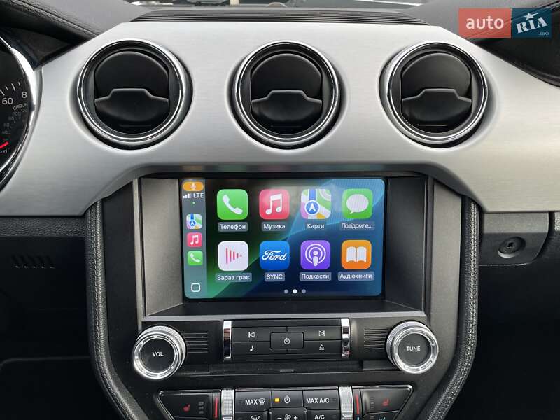 Купе Ford Mustang 2016 в Львові