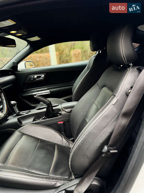 Купе Ford Mustang 2015 в Одессе фото 12 Купе Ford Mustang 2015 в Одессе