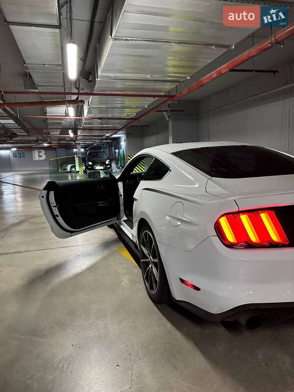 Купе Ford Mustang 2018 в Одесі