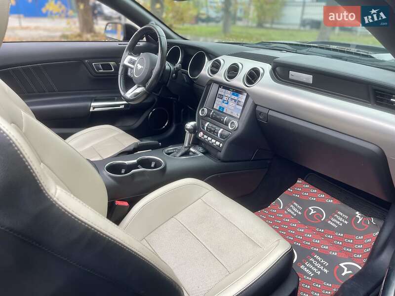 Кабріолет Ford Mustang 2019 в Києві