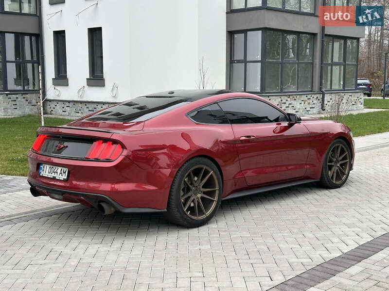 Купе Ford Mustang 2015 в Киеве фото 9 Купе Ford Mustang 2015 в Киеве