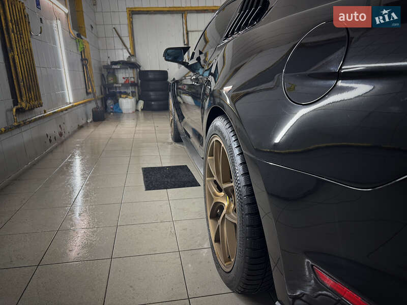 Купе Ford Mustang 2018 в Киеве фото 53 Купе Ford Mustang 2018 в Киеве