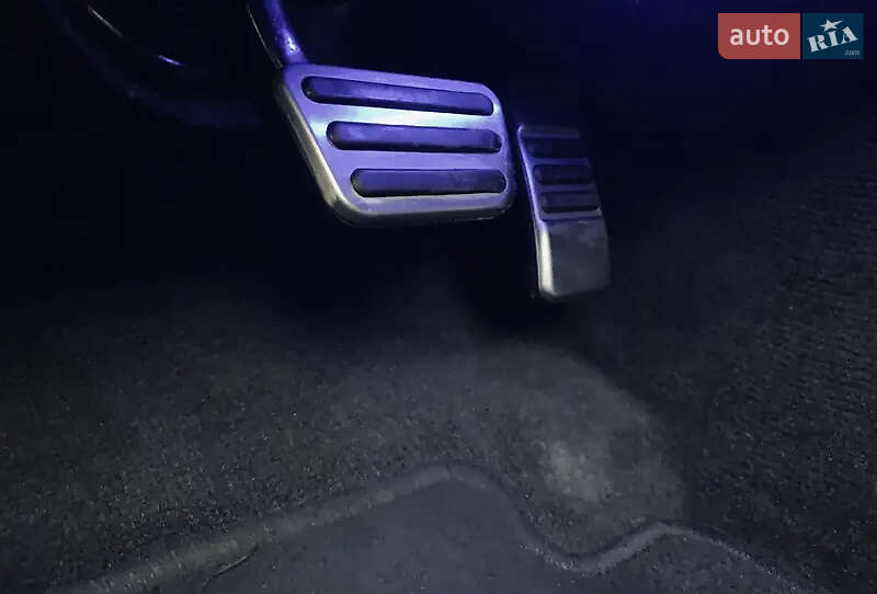 Купе Ford Mustang 2015 в Києві