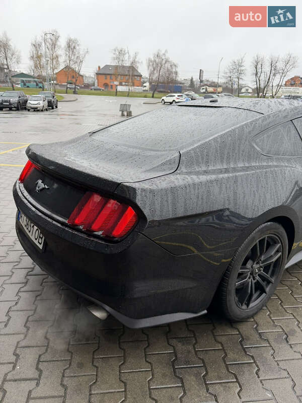 Купе Ford Mustang 2015 в Києві