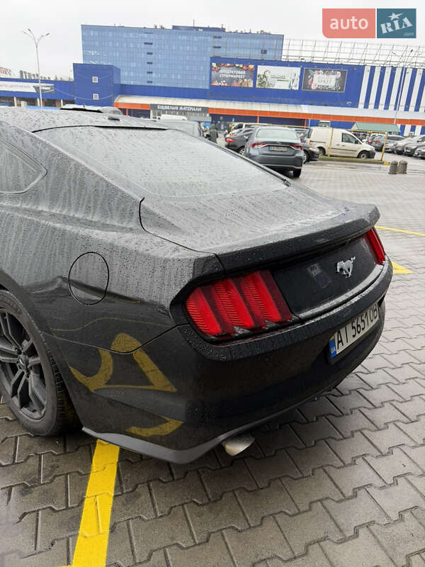 Купе Ford Mustang 2015 в Києві