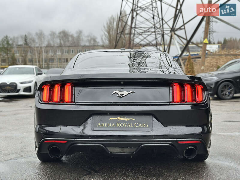 Купе Ford Mustang 2015 в Харькове