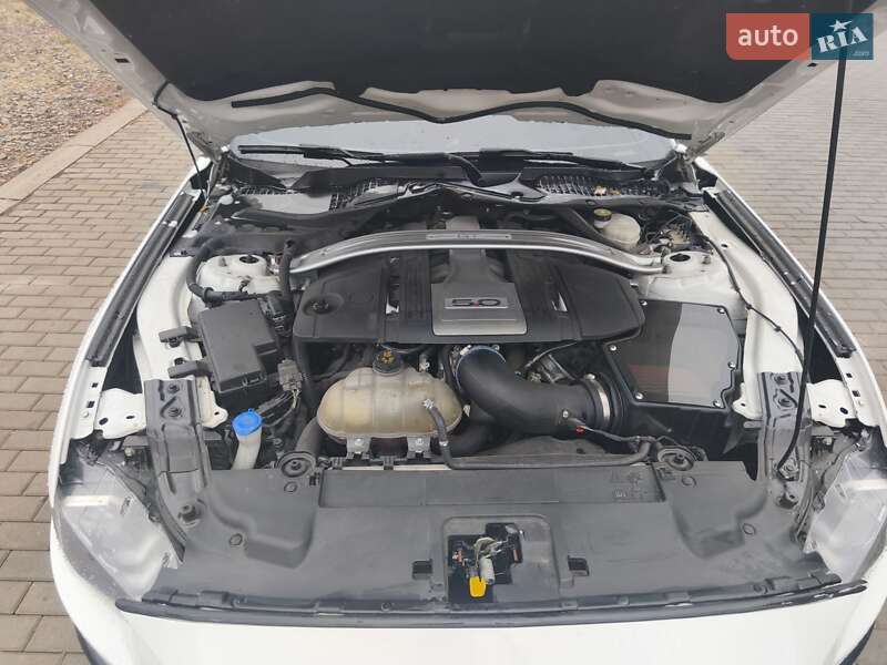 Купе Ford Mustang 2020 в Киеве