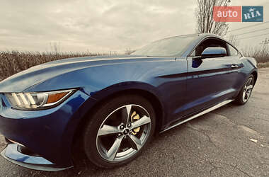 Купе Ford Mustang 2015 в Киеве