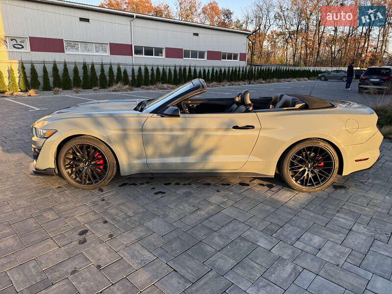 Кабриолет Ford Mustang 2015 в Луцке фото 13 Кабриолет Ford Mustang 2015 в Луцке