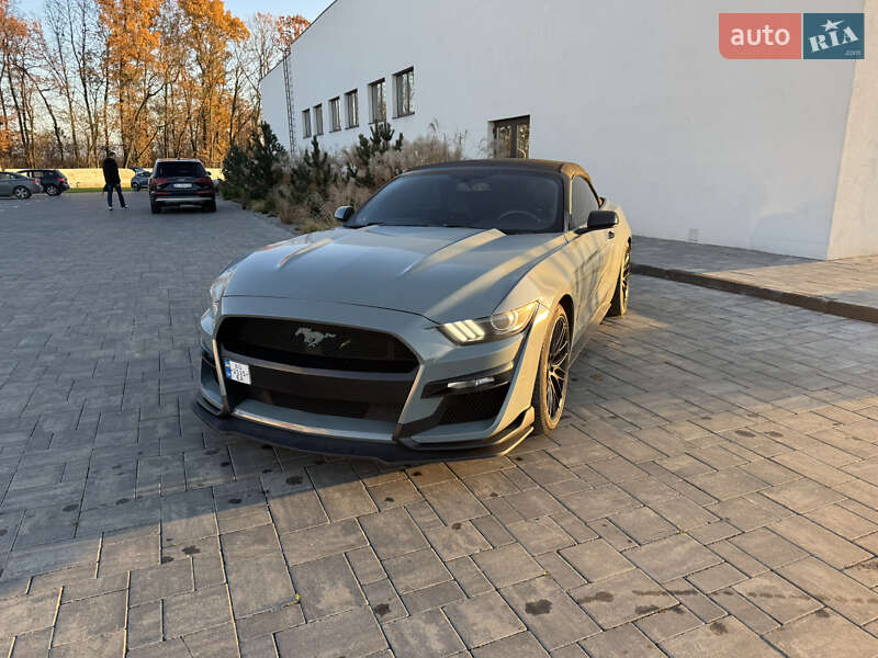 Кабриолет Ford Mustang 2015 в Луцке фото 16 Кабриолет Ford Mustang 2015 в Луцке