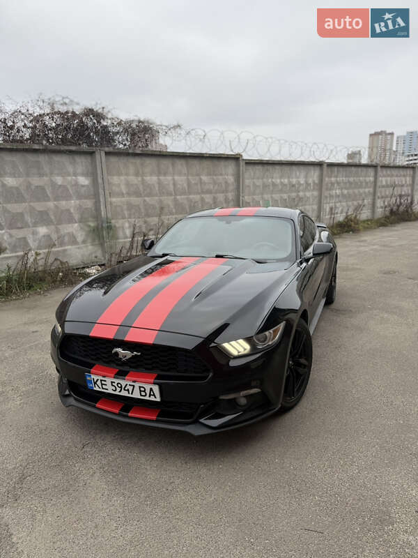 Купе Ford Mustang 2015 в Києві фото 2 Купе Ford Mustang 2015 в Києві