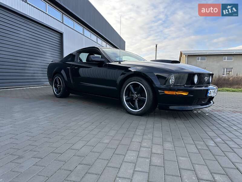 Купе Ford Mustang 2008 в Киеве