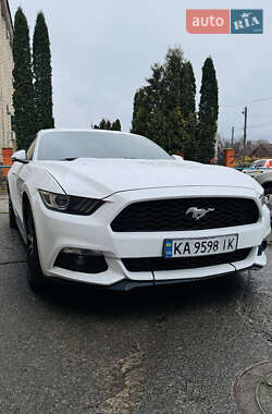Купе Ford Mustang 2015 в Житомирі