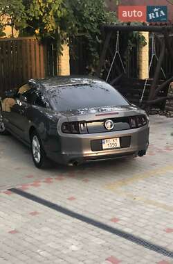 Купе Ford Mustang 2014 в Львове