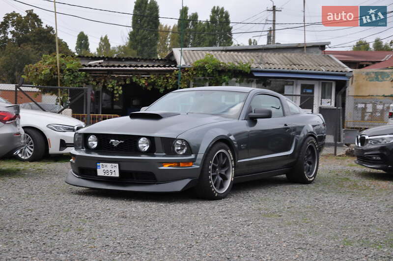 Ford Mustang 2006
