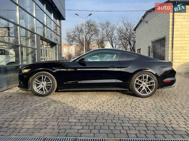 Купе Ford Mustang 2016 в Ивано-Франковске