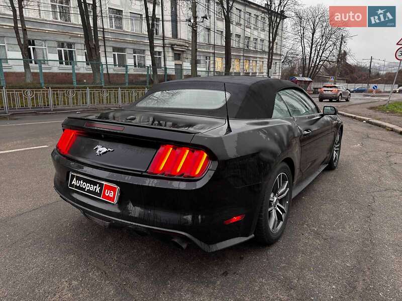 Кабриолет Ford Mustang 2016 в Киеве фото 6 Кабриолет Ford Mustang 2016 в Киеве