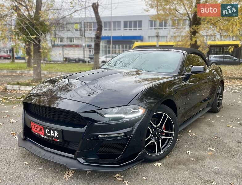 Кабриолет Ford Mustang 2019 в Киеве