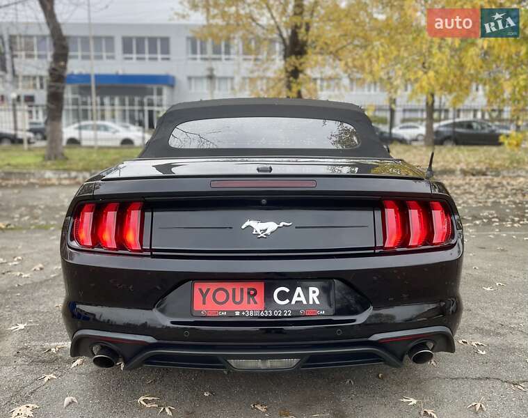 Кабриолет Ford Mustang 2019 в Киеве