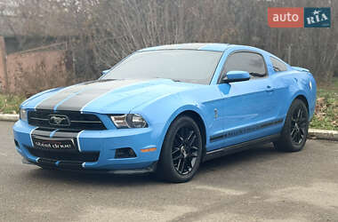 Купе Ford Mustang 2011 в Николаеве