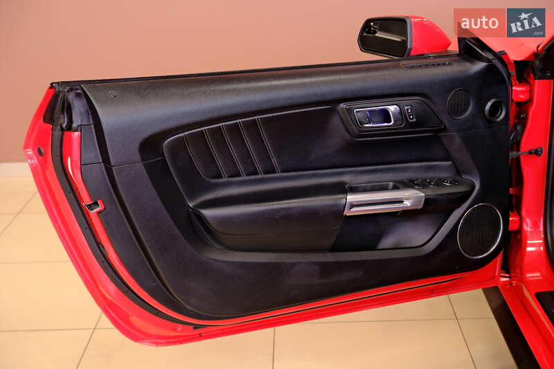 Кабриолет Ford Mustang 2017 в Одессе