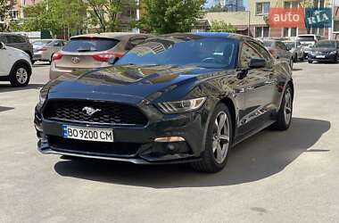 Купе Ford Mustang 2016 в Киеве