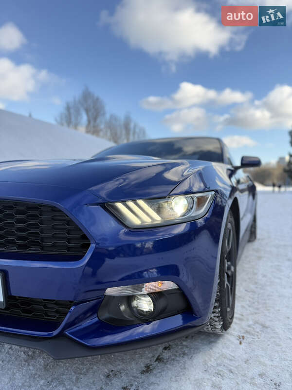 Купе Ford Mustang 2015 в Дніпрі