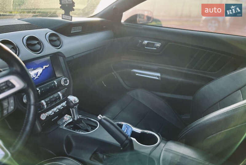 Купе Ford Mustang 2015 в Виннице