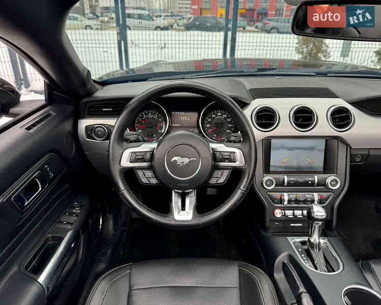 Кабриолет Ford Mustang 2015 в Киеве