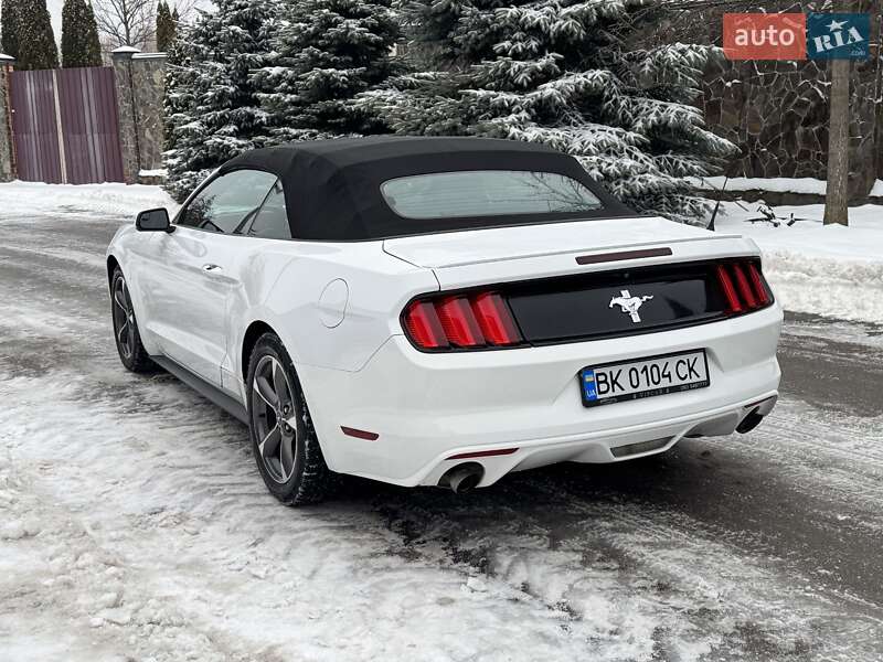 Кабріолет Ford Mustang 2015 в Києві фото 21 Кабріолет Ford Mustang 2015 в Києві