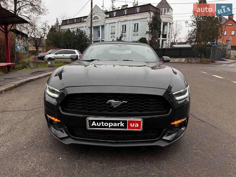 Кабриолет Ford Mustang 2016 в Киеве