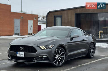 Купе Ford Mustang 2016 в Киеве