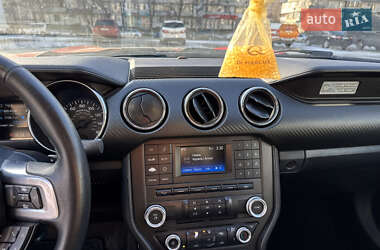 Купе Ford Mustang 2015 в Киеве