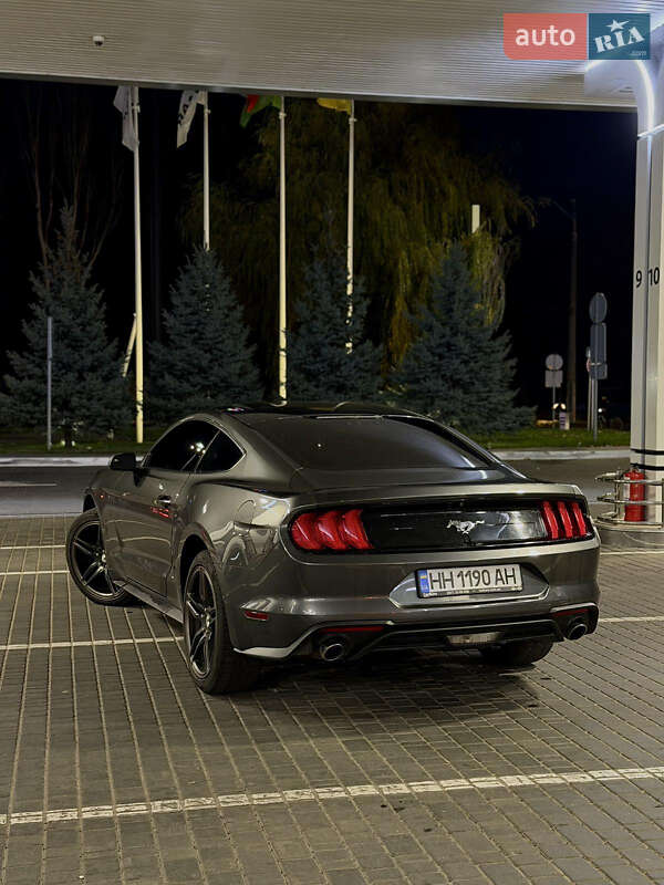 Купе Ford Mustang 2018 в Одесі