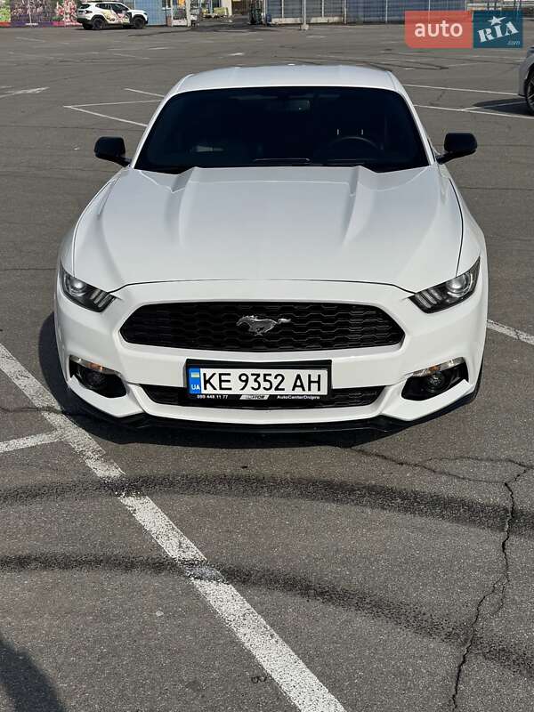 Купе Ford Mustang 2016 в Дніпрі фото Купе Ford Mustang 2016 в Дніпрі