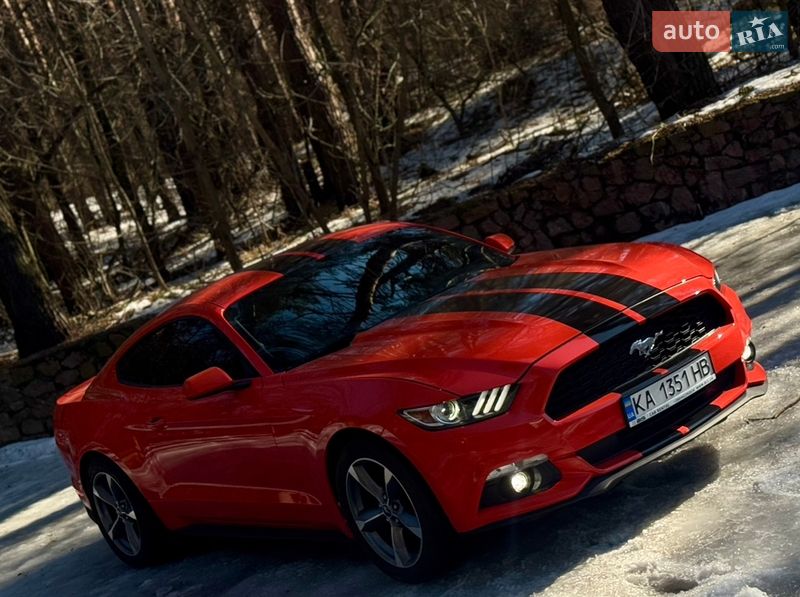 Купе Ford Mustang 2016 в Києві