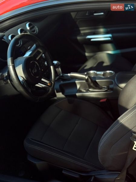 Купе Ford Mustang 2016 в Києві