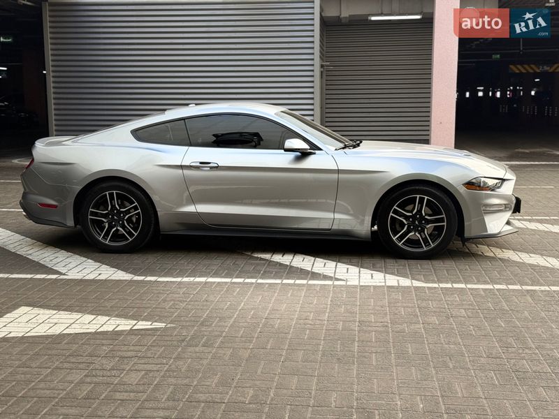 Купе Ford Mustang 2019 в Киеве