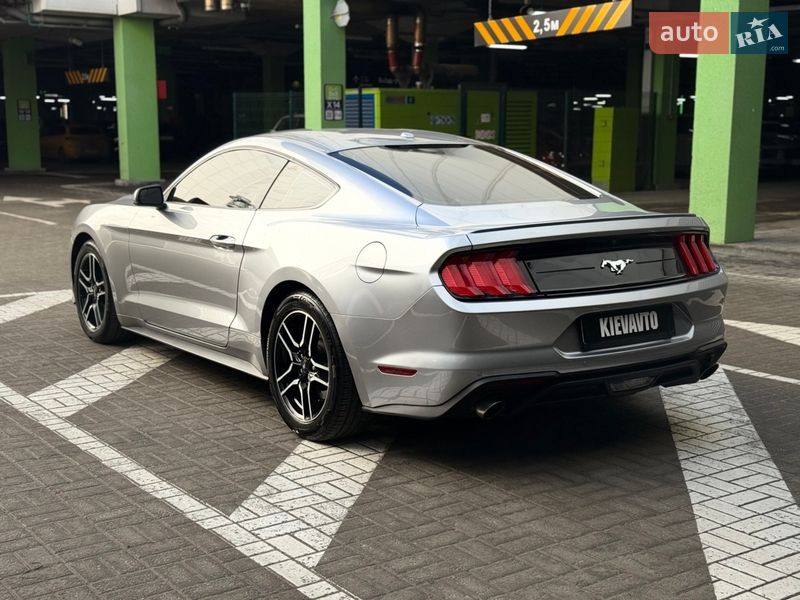 Купе Ford Mustang 2019 в Киеве