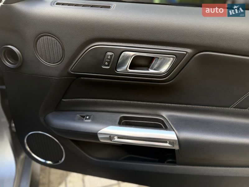 Купе Ford Mustang 2019 в Киеве