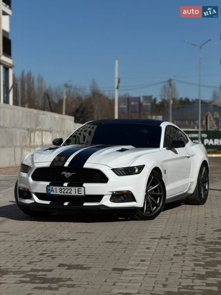Купе Ford Mustang 2016 в Бучі