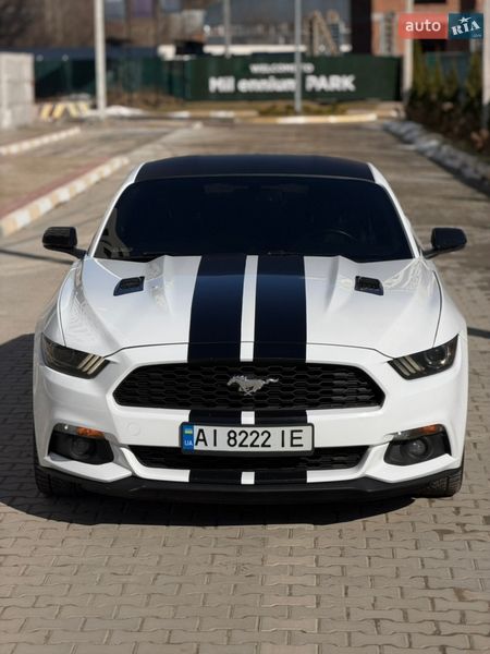 Купе Ford Mustang 2016 в Бучі
