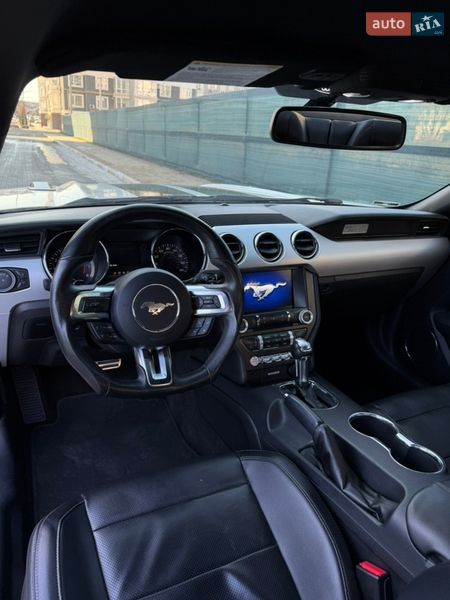Купе Ford Mustang 2016 в Бучі