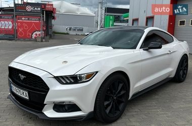 Купе Ford Mustang 2016 в Киеве