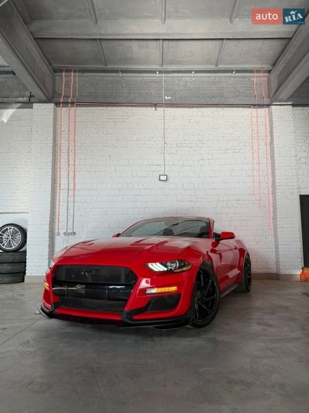 Кабриолет Ford Mustang 2019 в Черновцах