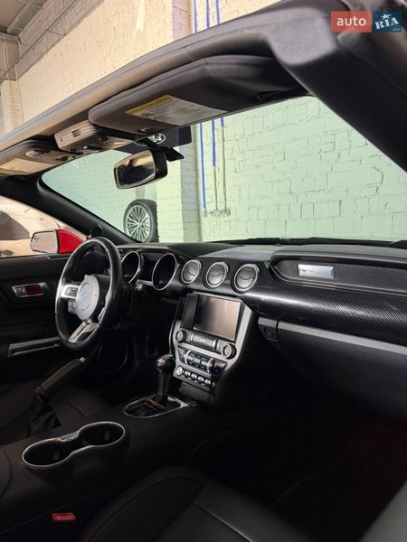 Кабриолет Ford Mustang 2019 в Черновцах