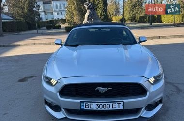 Кабриолет Ford Mustang 2015 в Корсуне-Шевченковском